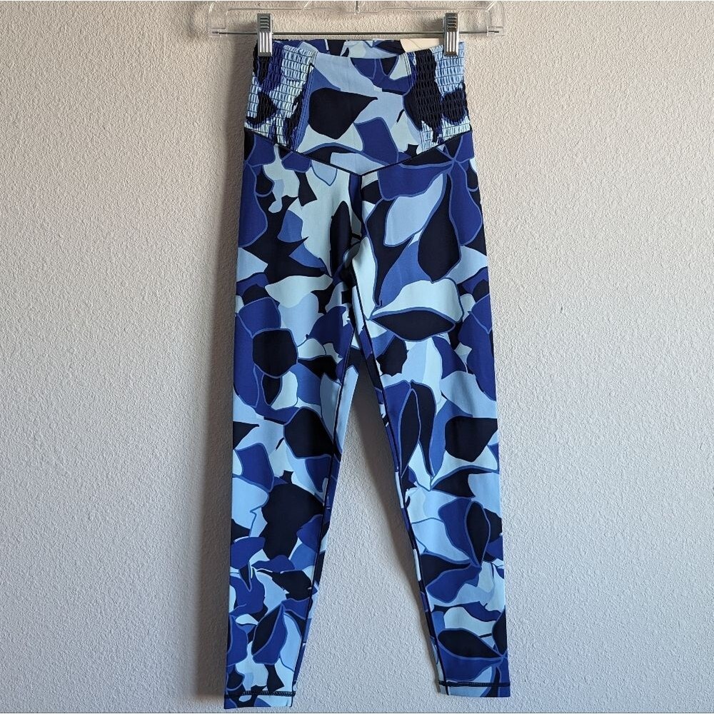 OFFLINE By Aerie‎ Real Me Smocked High Waisted 7/8 Legging